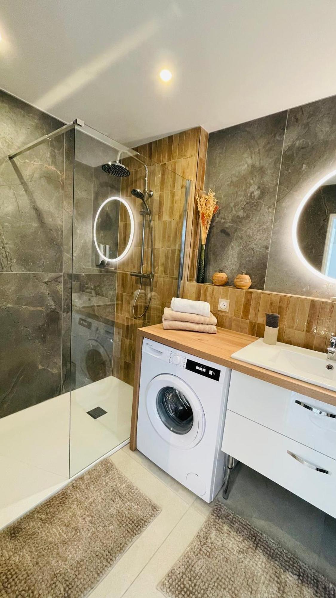 Le Week Riviera: Spacious 3-Star in Cannes with Terrace and Garage Exterior photo